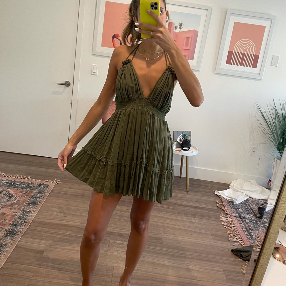 olive green flowy halter mini dress - Picture 1 of 4